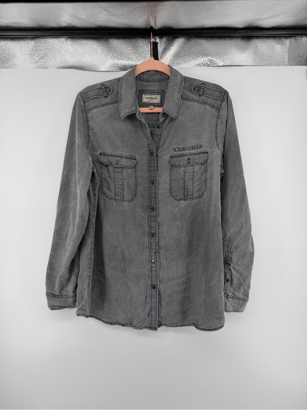 Express Boyfriend Edgy faded gray tencel military utility button down shirt SzM